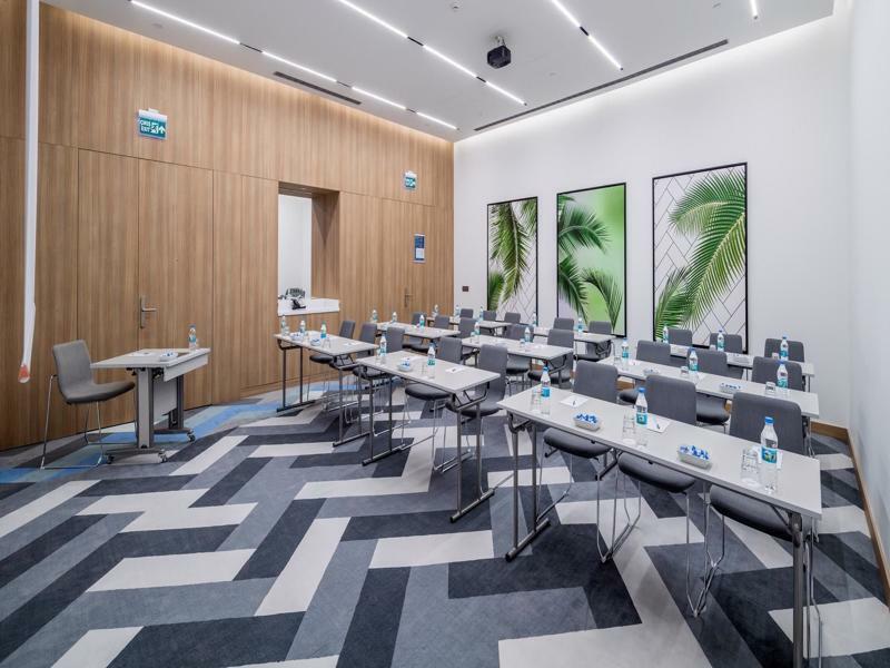 Hampton By Hilton Zeytinburnu מלון 4*